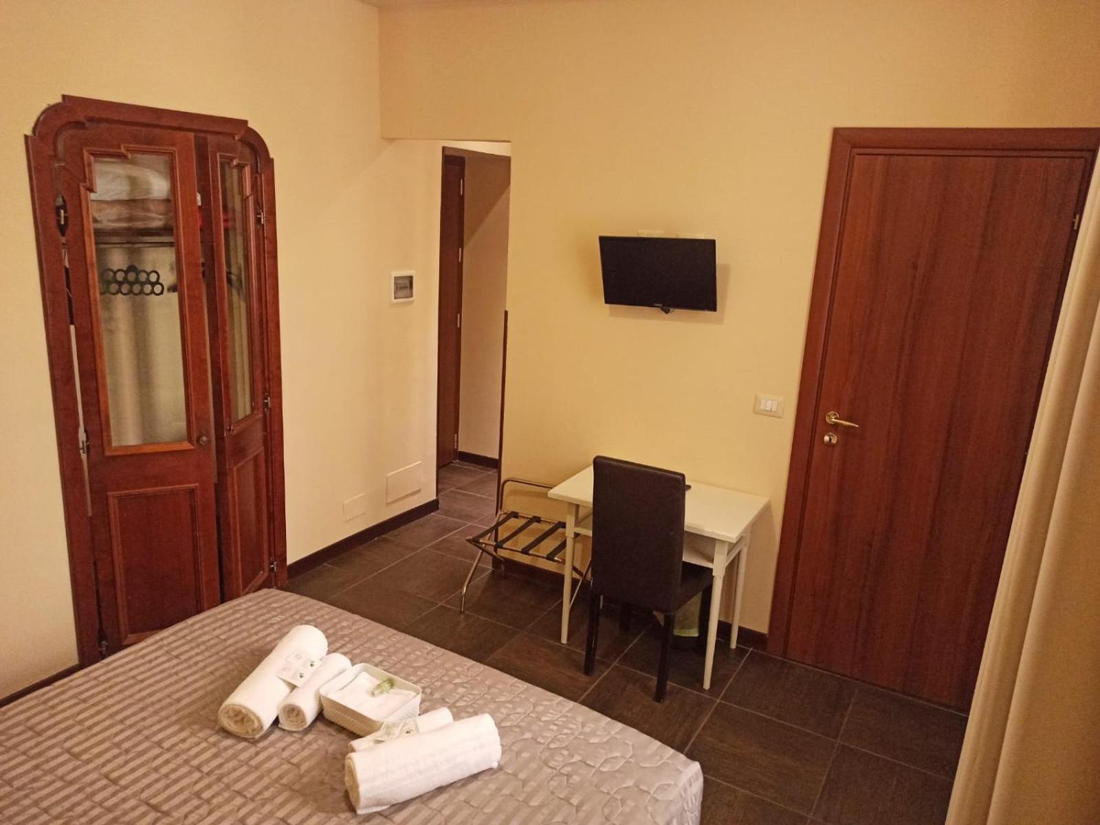 Bed and Breakfast Domina Popolo Roma Exterior foto