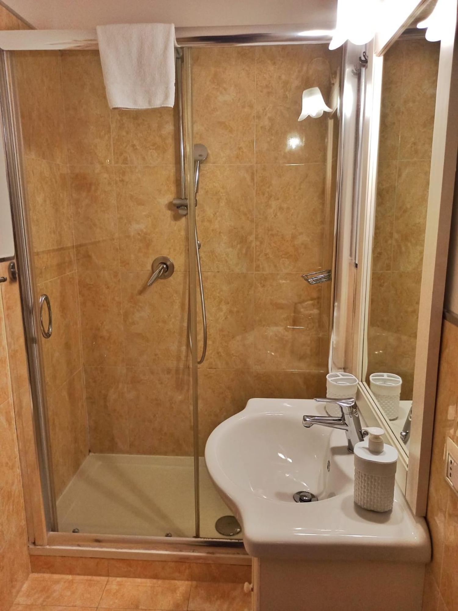 Bed and Breakfast Domina Popolo Roma Exterior foto